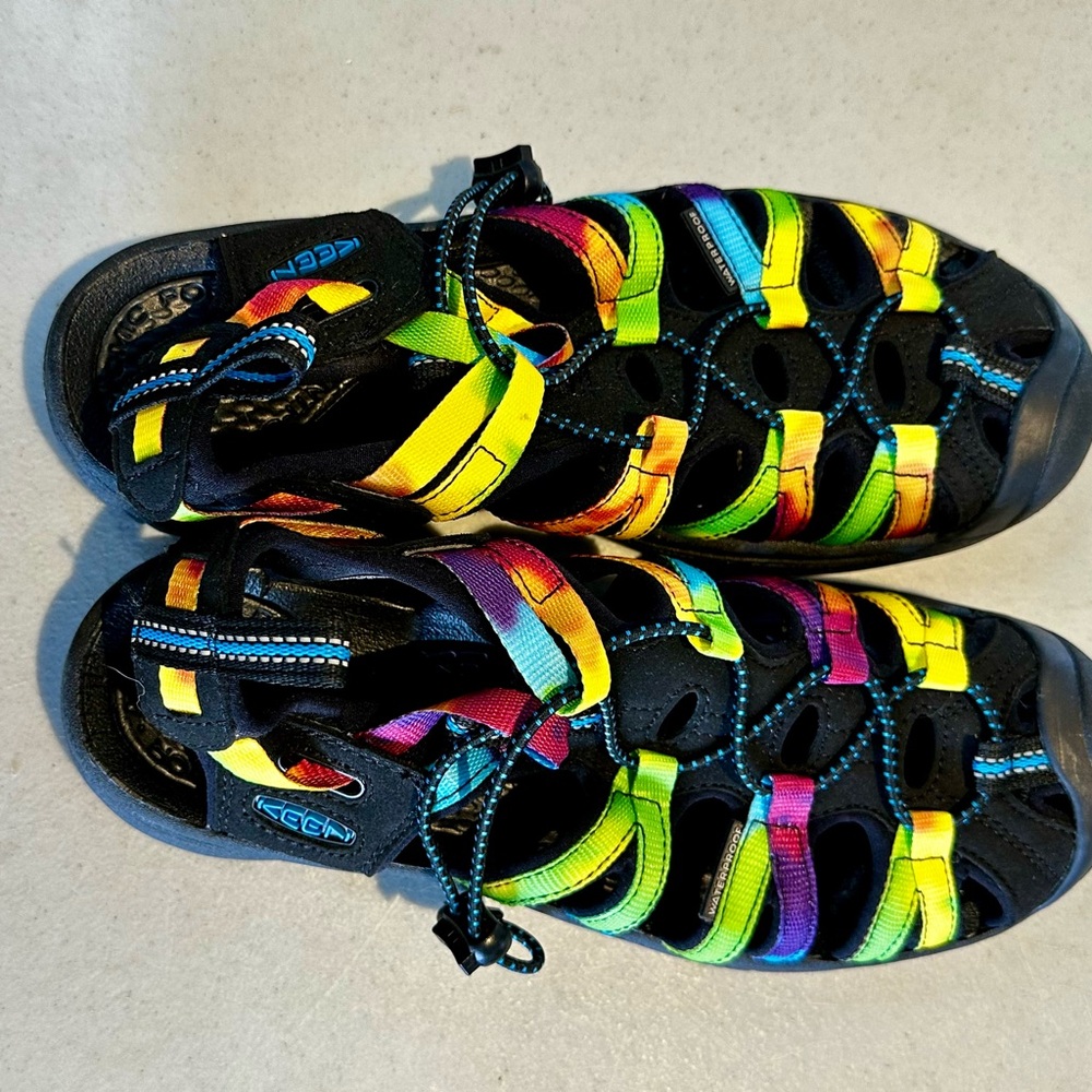 Keen Women’s Whisper Tie dye Sandals 8.5 - Picture 5 of 6
